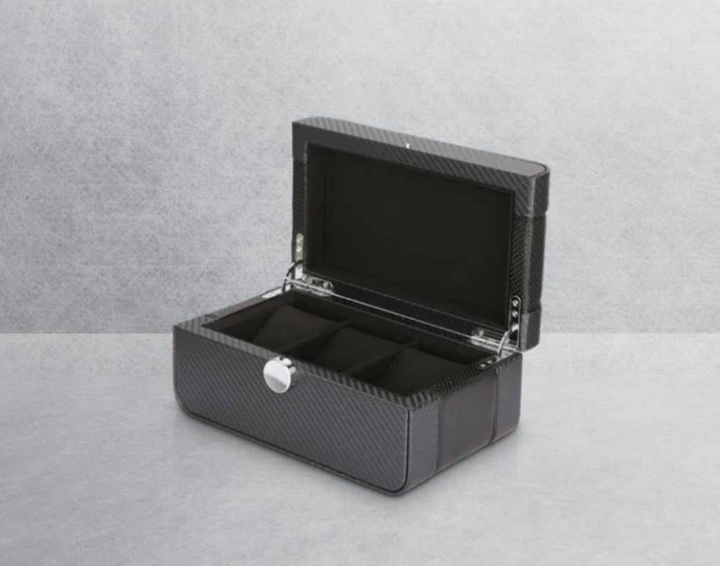 Benson_3_Piece_Carbon_Fibre_Lifestyle
