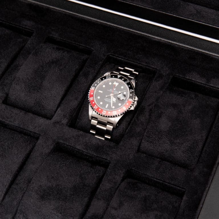 Rapport_Vantage_8_Black_Interior_Detail