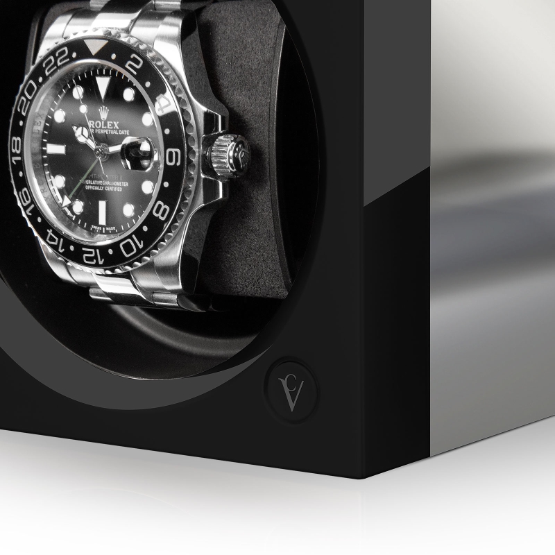 ChronoVision One Black Gloss Chrome Lifestyle2